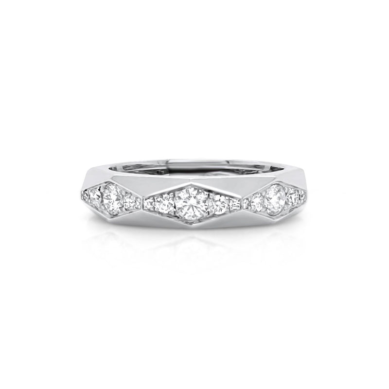 The Geoma Ring in White Gold & Diamonds