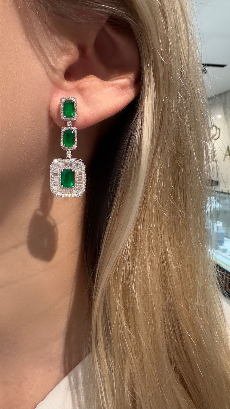 Emerald & Baguette Diamond earrings - Brilat