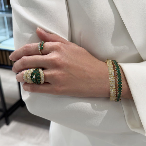 Majestic Gold Ring with Emeralds - Brilat