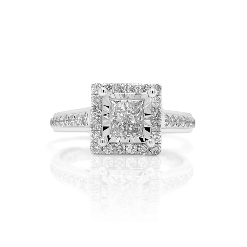 Princess cut diamond ring in halo miracle mark setting - Brilat